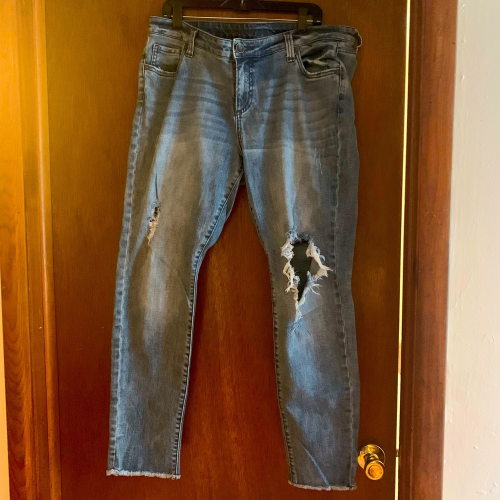 Kut from Kloth Distressed Jeans— 14 W